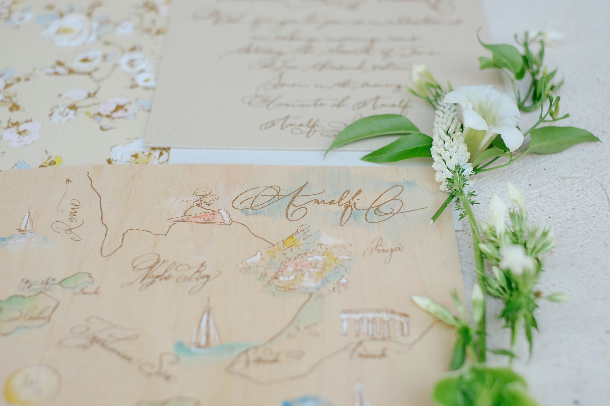 black-tie-artistic-wedding-italy-map
