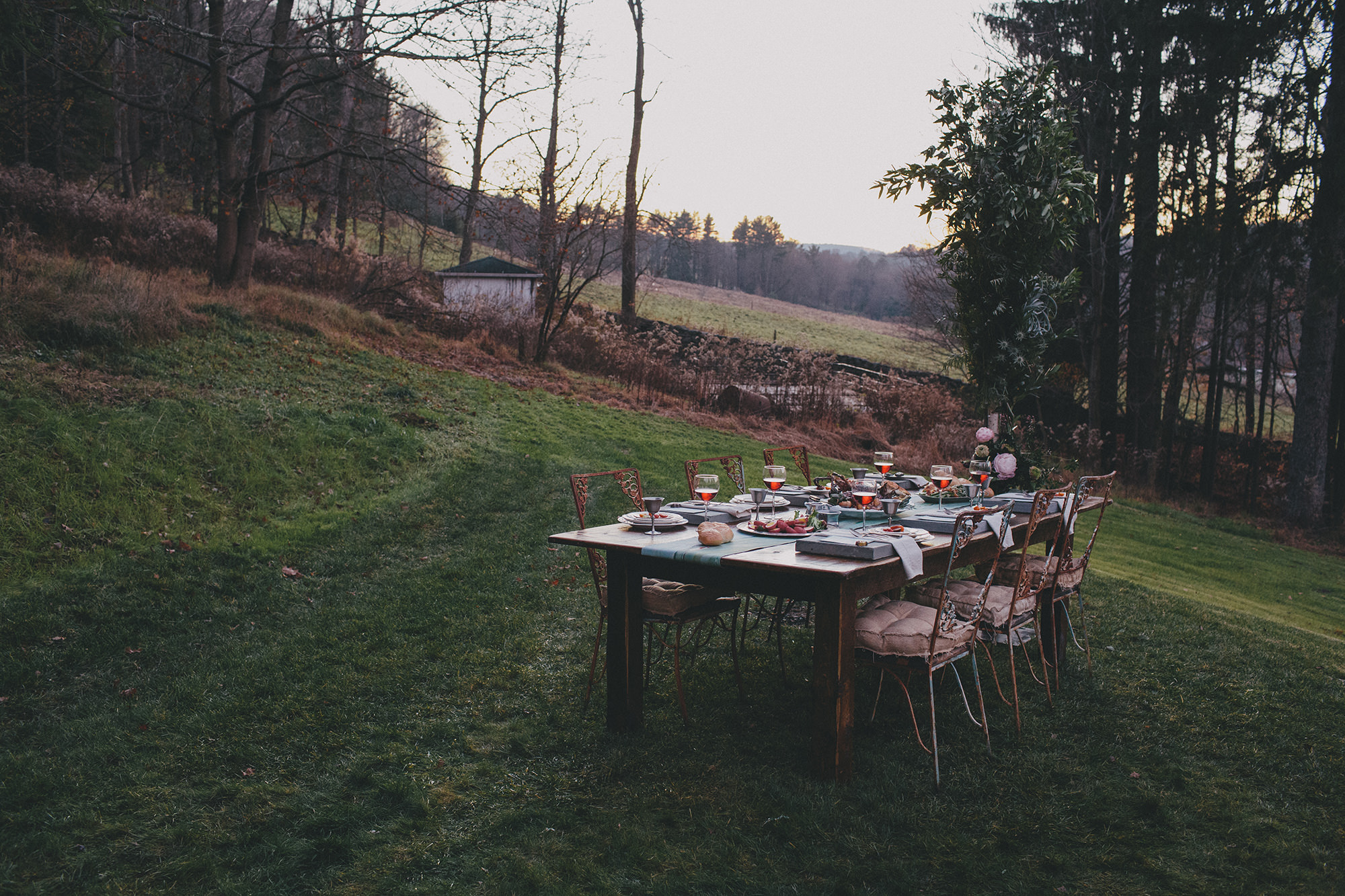 andrew-wyeth-inspired-wedding-table-setting