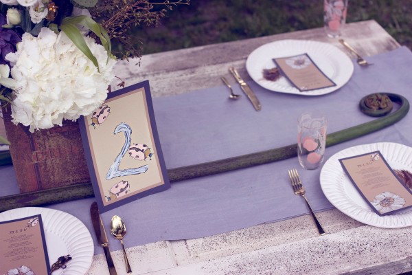 rustic-outdoor-wedding-inspiration-table-setup
