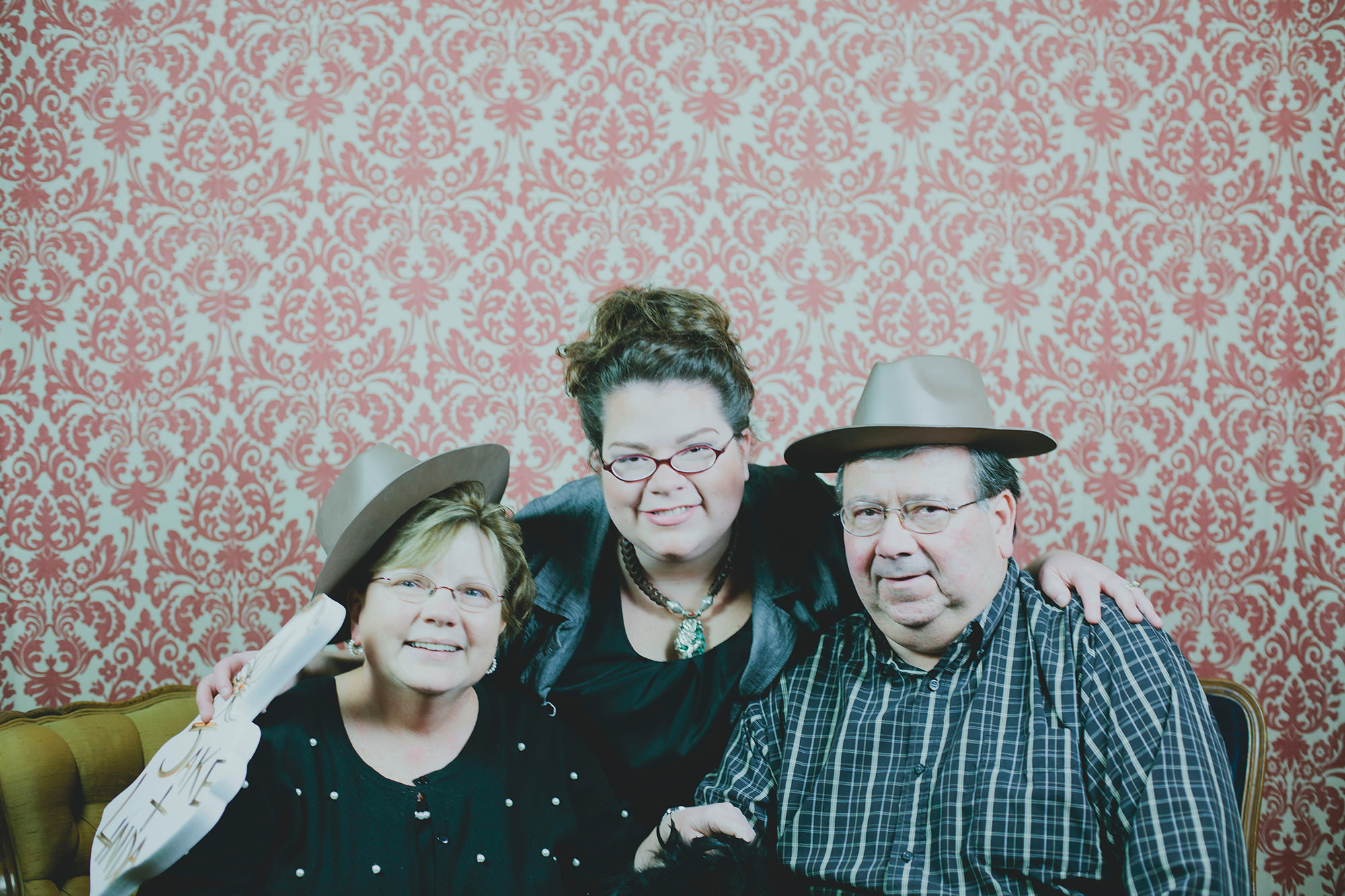 40-year-anniversary-rustic-country-music-party-momental-parents