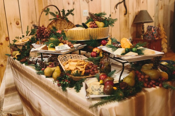 momental-woodland-winter-dinner-party-ideas